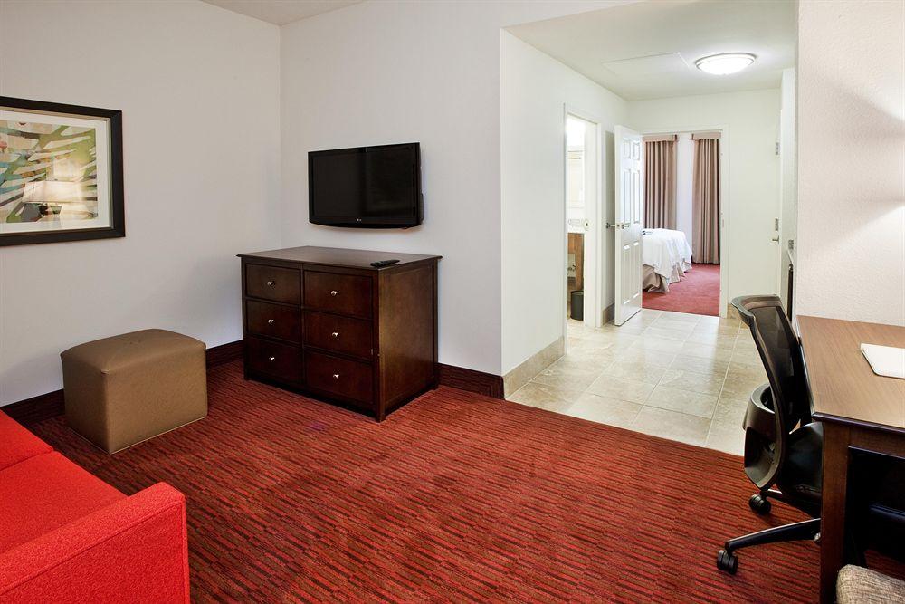 Hampton Inn & Suites Atlanta-Downtown Exterior photo