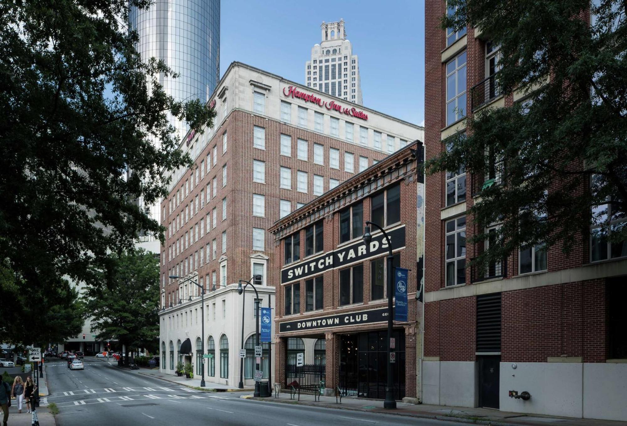 Hampton Inn & Suites Atlanta-Downtown Exterior photo