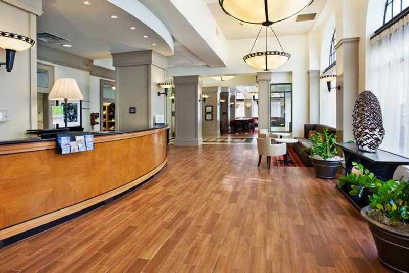 Hampton Inn & Suites Atlanta-Downtown Exterior photo